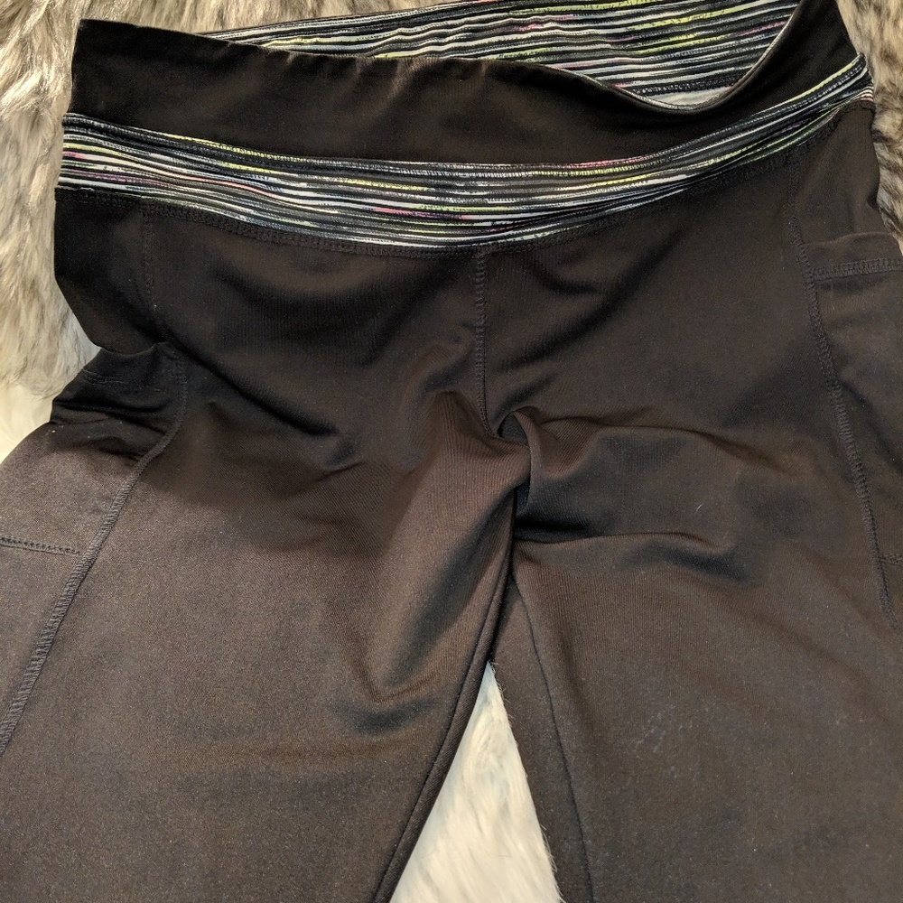 Black active cropped leggings with pockets- Sale!